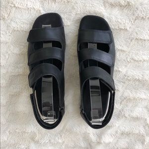 Ecco Black Leather Sandal Comfort Sandals